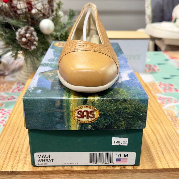 SAS Women's Maui wheat size 10 flats brand new with box;tri-pad comfort - Picture 13 of 13